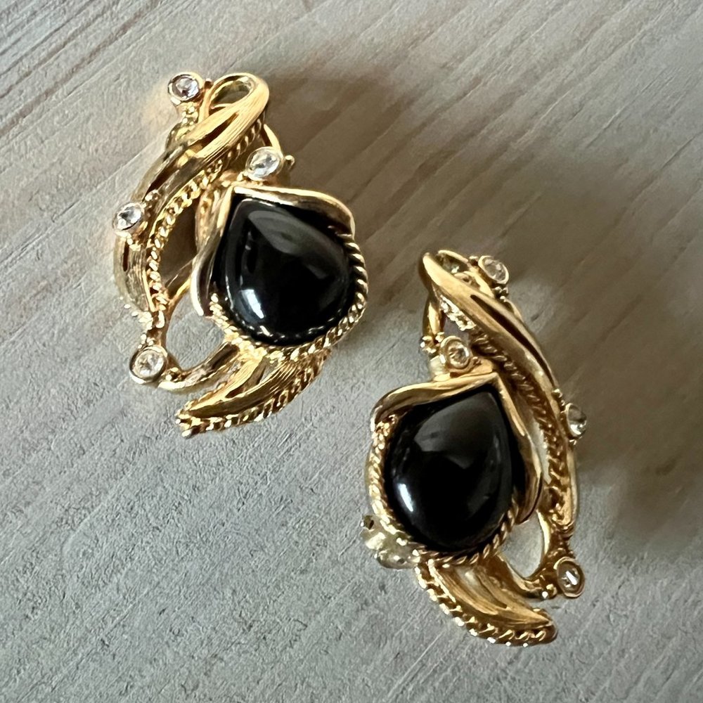 90s Barrera for Avon Granada Gold Tone Lucite Rhinestone Statement Clip Earrings